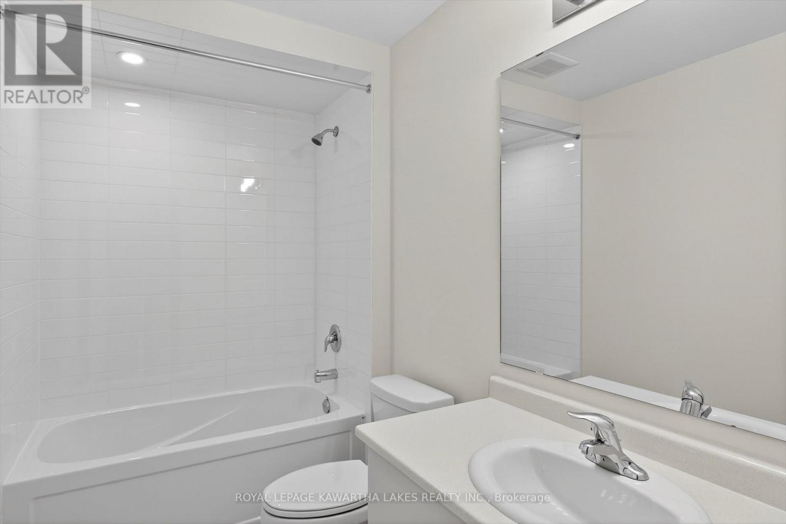 77 Watts Mew, Kawartha Lakes (Lindsay), Ontario  K9V 0T3 - Photo 34 - X12817954