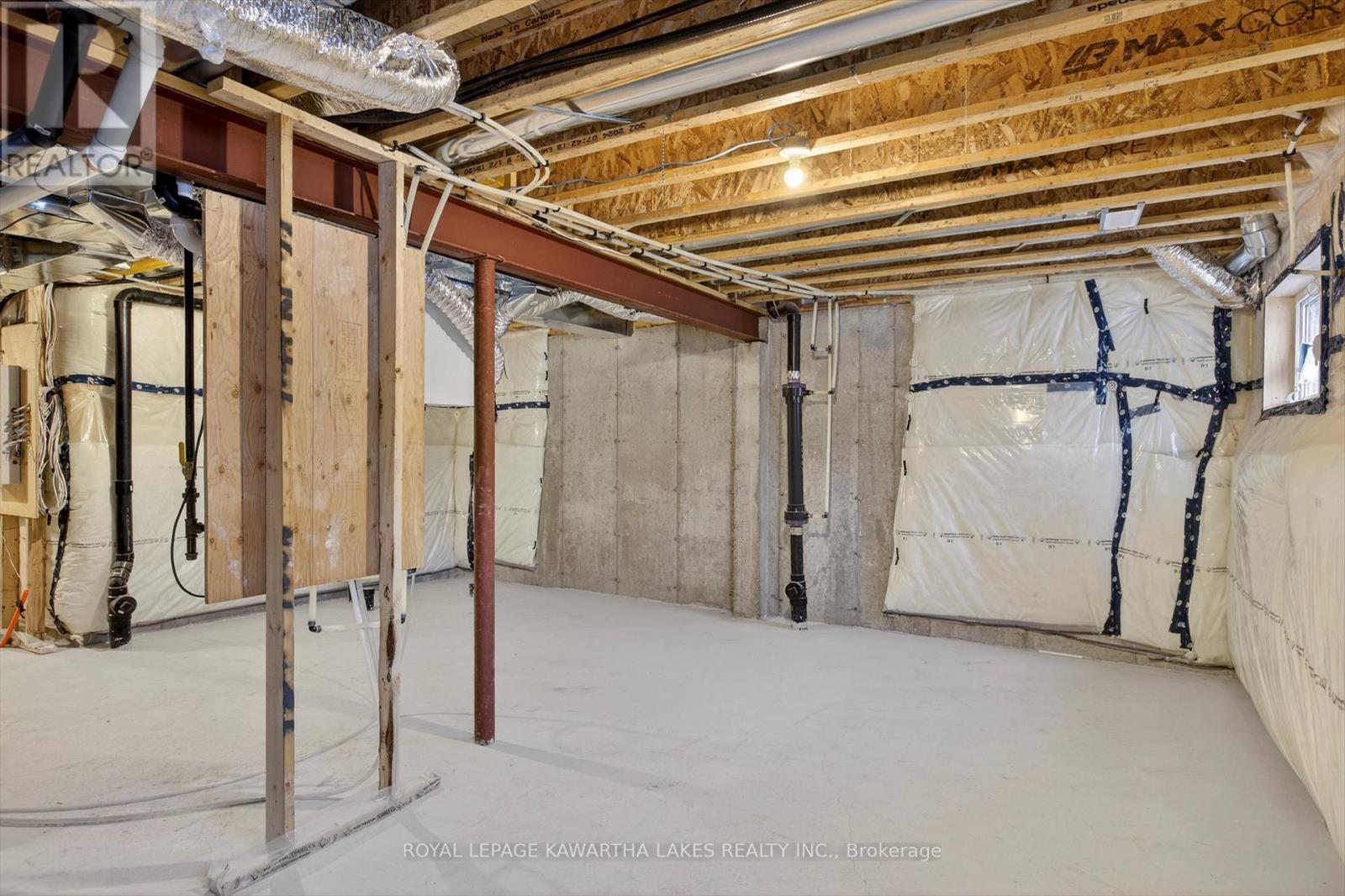 77 Watts Mew, Kawartha Lakes (Lindsay), Ontario  K9V 0T3 - Photo 42 - X12817954