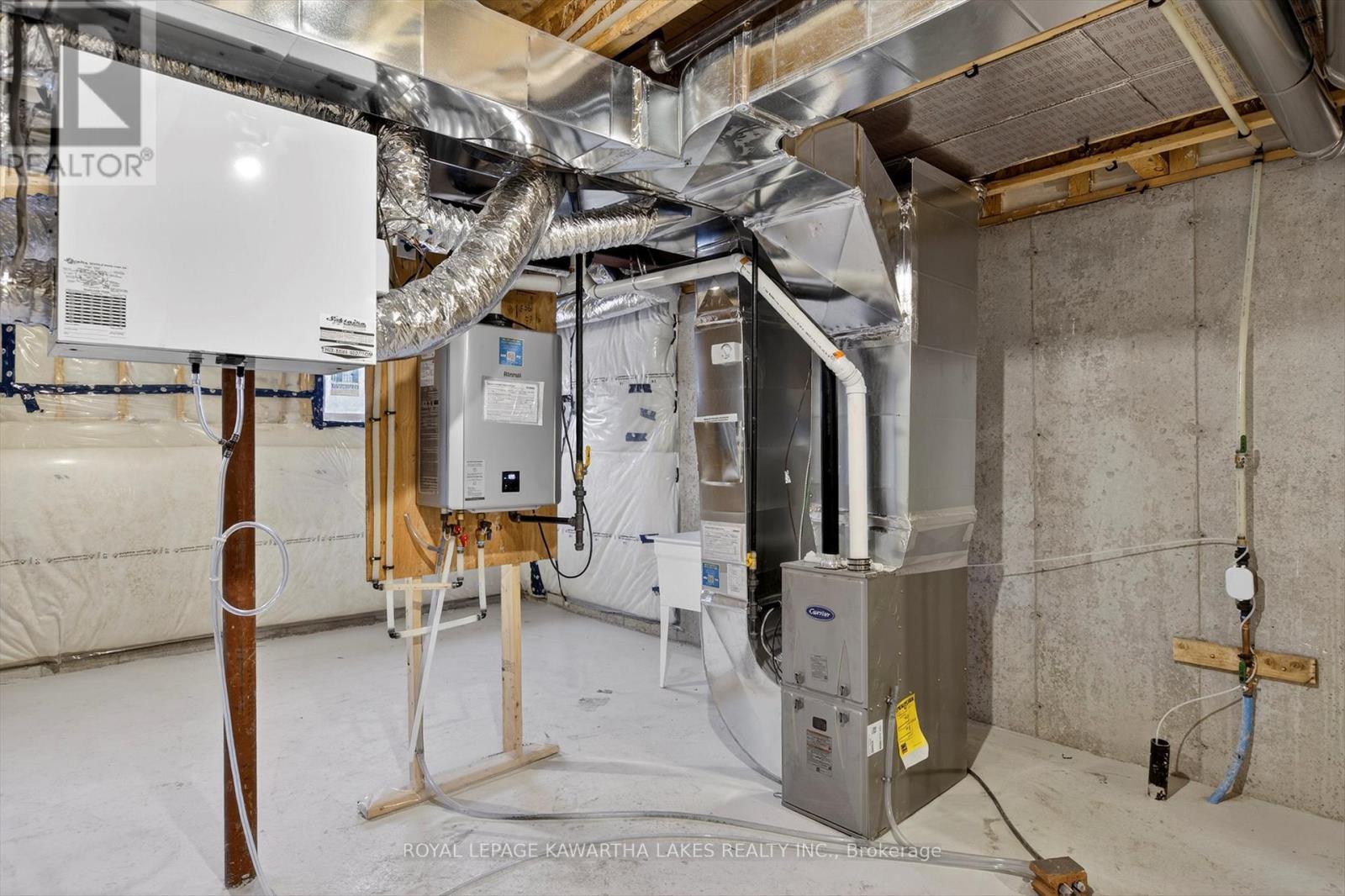 77 Watts Mew, Kawartha Lakes (Lindsay), Ontario  K9V 0T3 - Photo 43 - X12817954