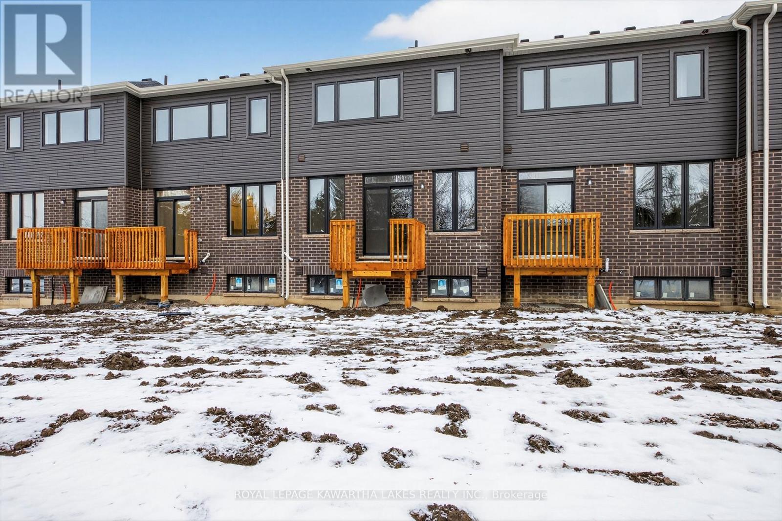 77 Watts Mew, Kawartha Lakes (Lindsay), Ontario  K9V 0T3 - Photo 44 - X12817954