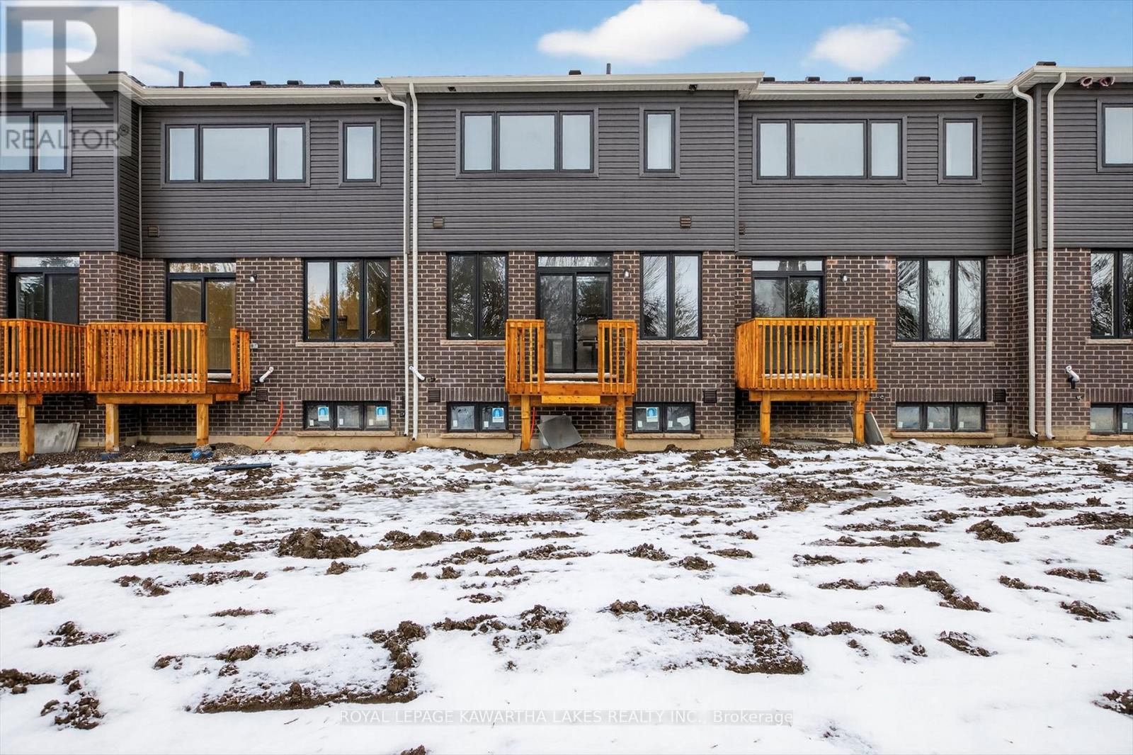 77 Watts Mew, Kawartha Lakes (Lindsay), Ontario  K9V 0T3 - Photo 45 - X12817954