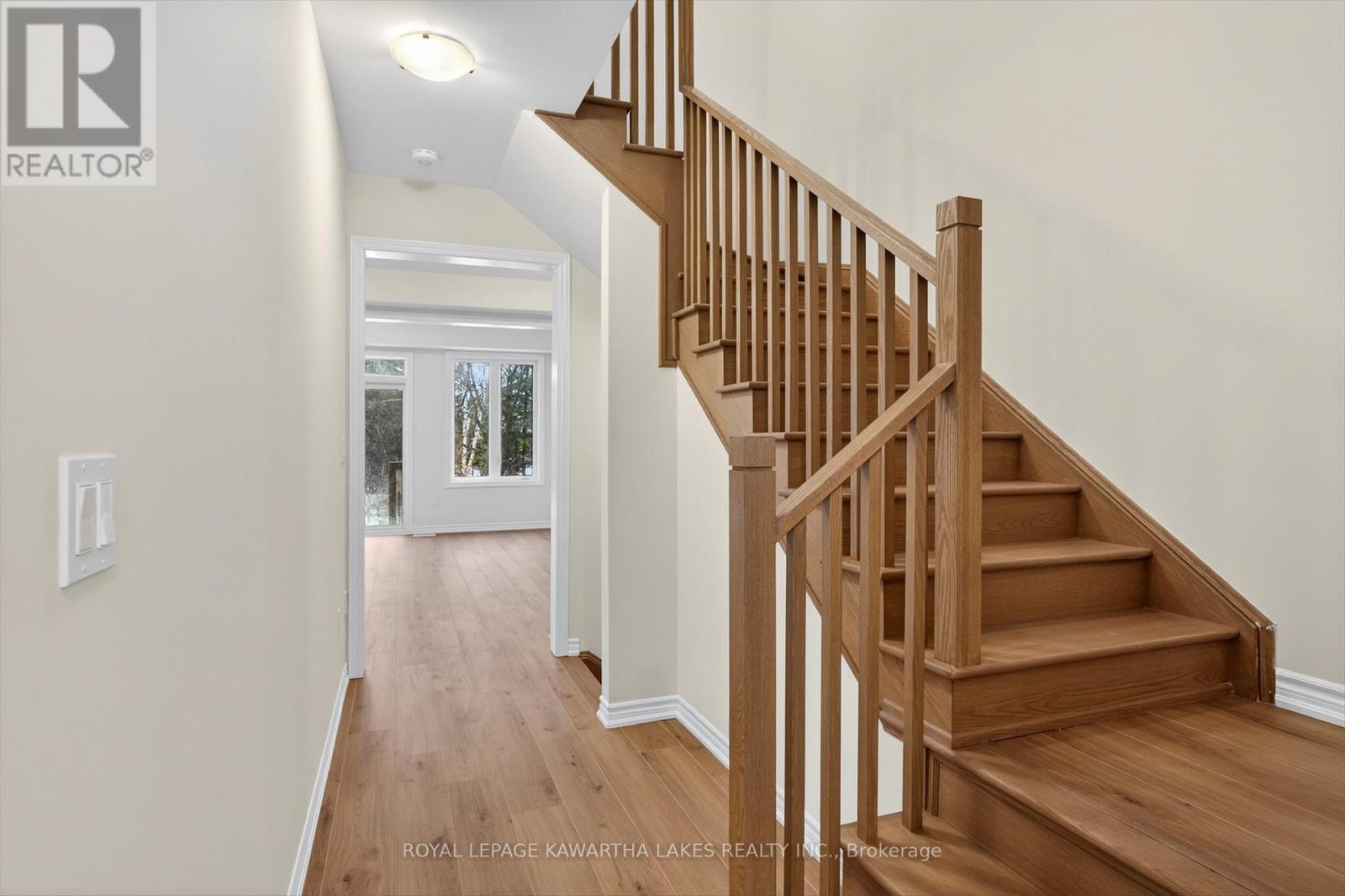 77 Watts Mew, Kawartha Lakes (Lindsay), Ontario  K9V 0T3 - Photo 7 - X12817954