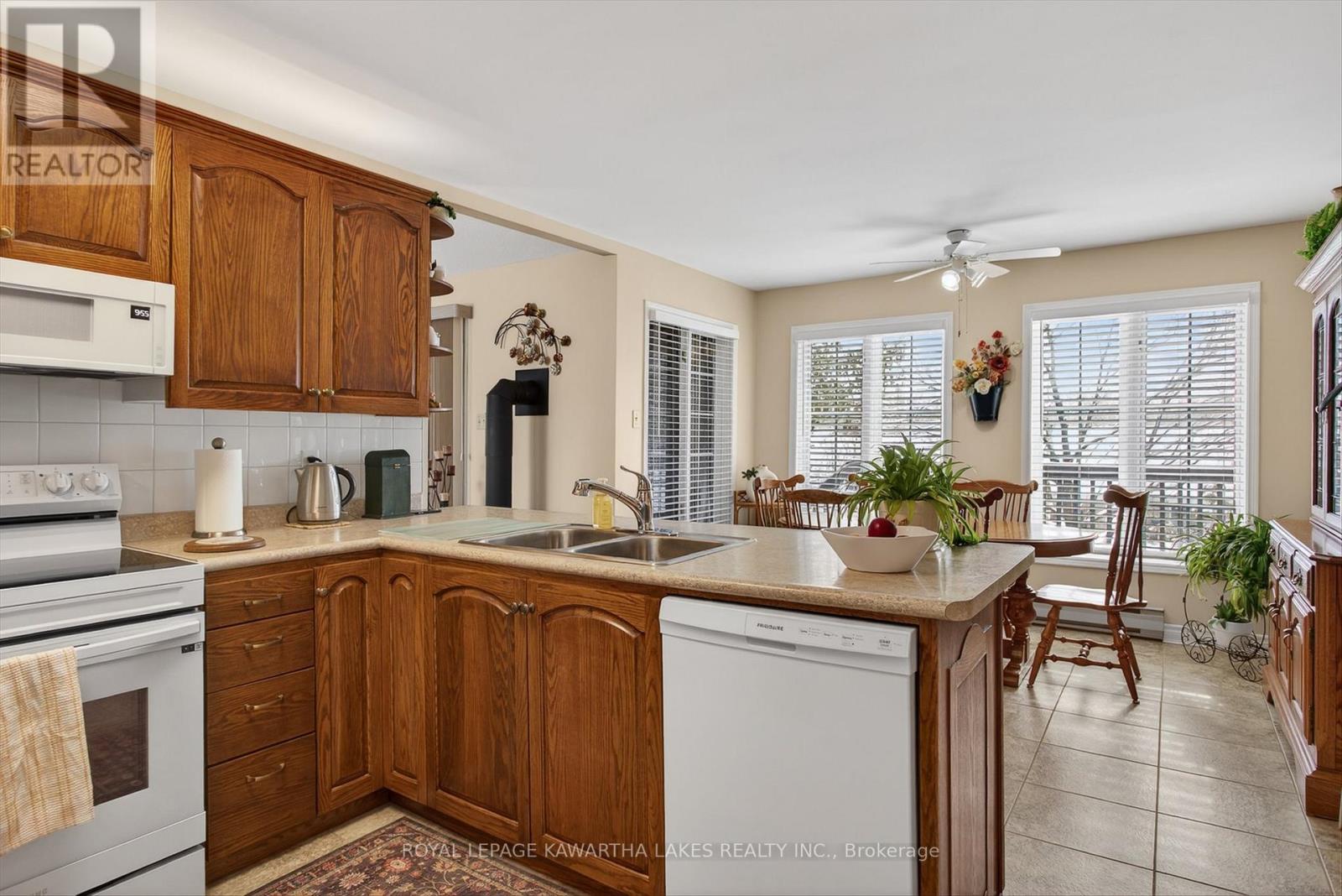 20 Cedartree Lane, Kawartha Lakes, Ontario  K0M 1A0 - Photo 12 - X12817958