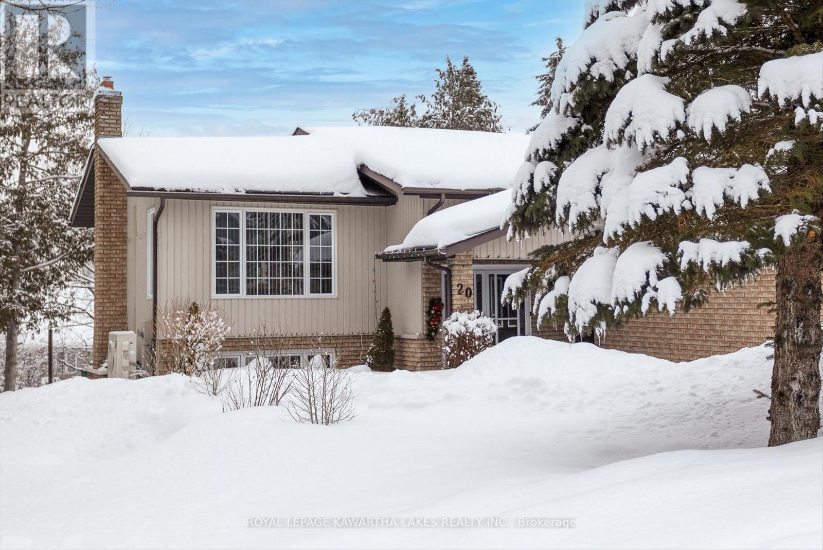 20 Cedartree Lane, Kawartha Lakes, Ontario  K0M 1A0 - Photo 2 - X12817958