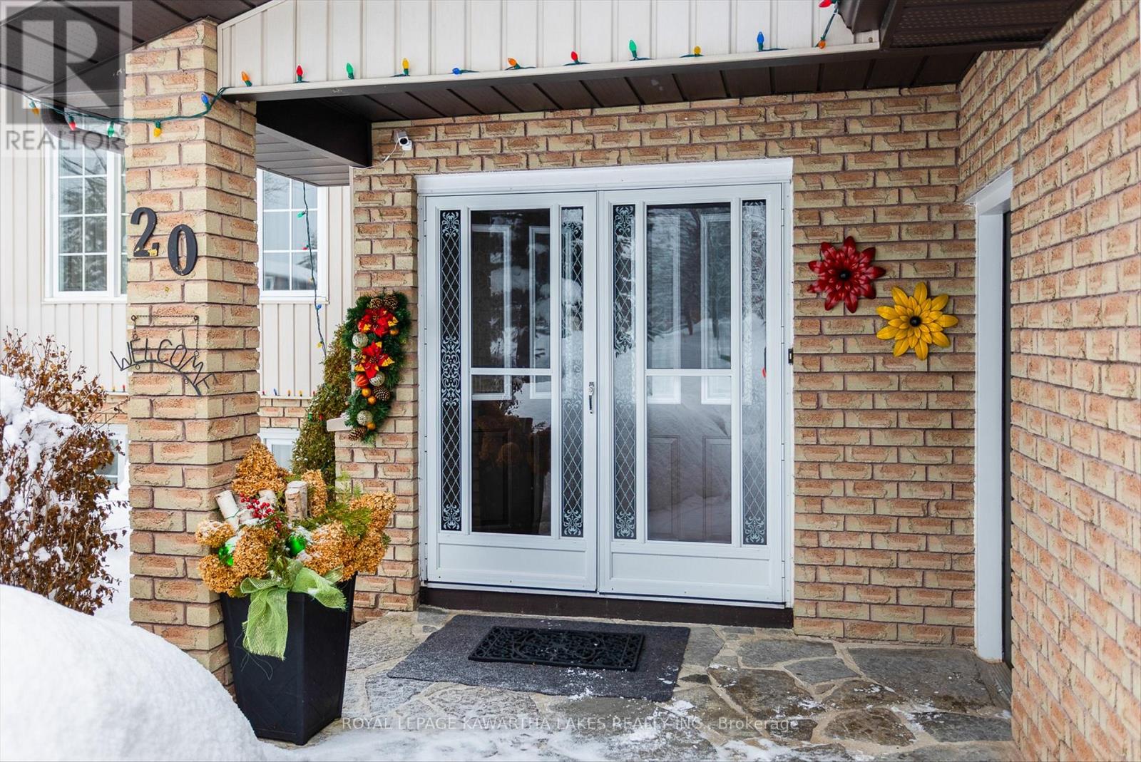 20 Cedartree Lane, Kawartha Lakes, Ontario  K0M 1A0 - Photo 4 - X12817958