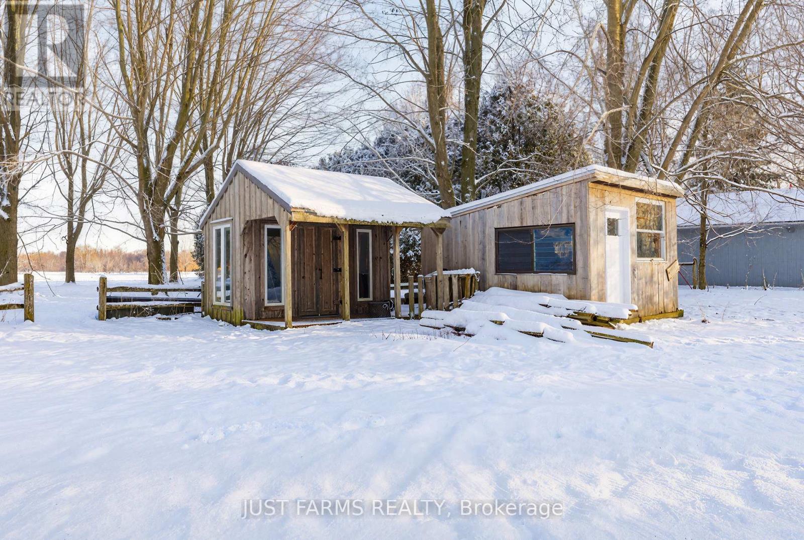 612 Trillium Drive, Southwest Middlesex, Ontario  N0L 1Z0 - Photo 10 - X12818024