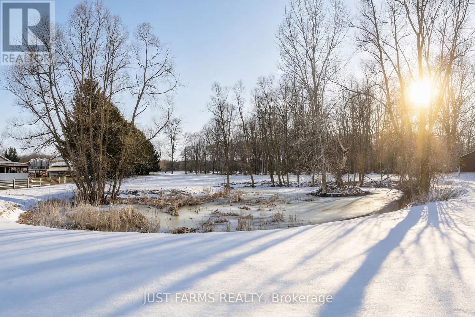 612 Trillium Drive, Southwest Middlesex, Ontario  N0L 1Z0 - Photo 12 - X12818024