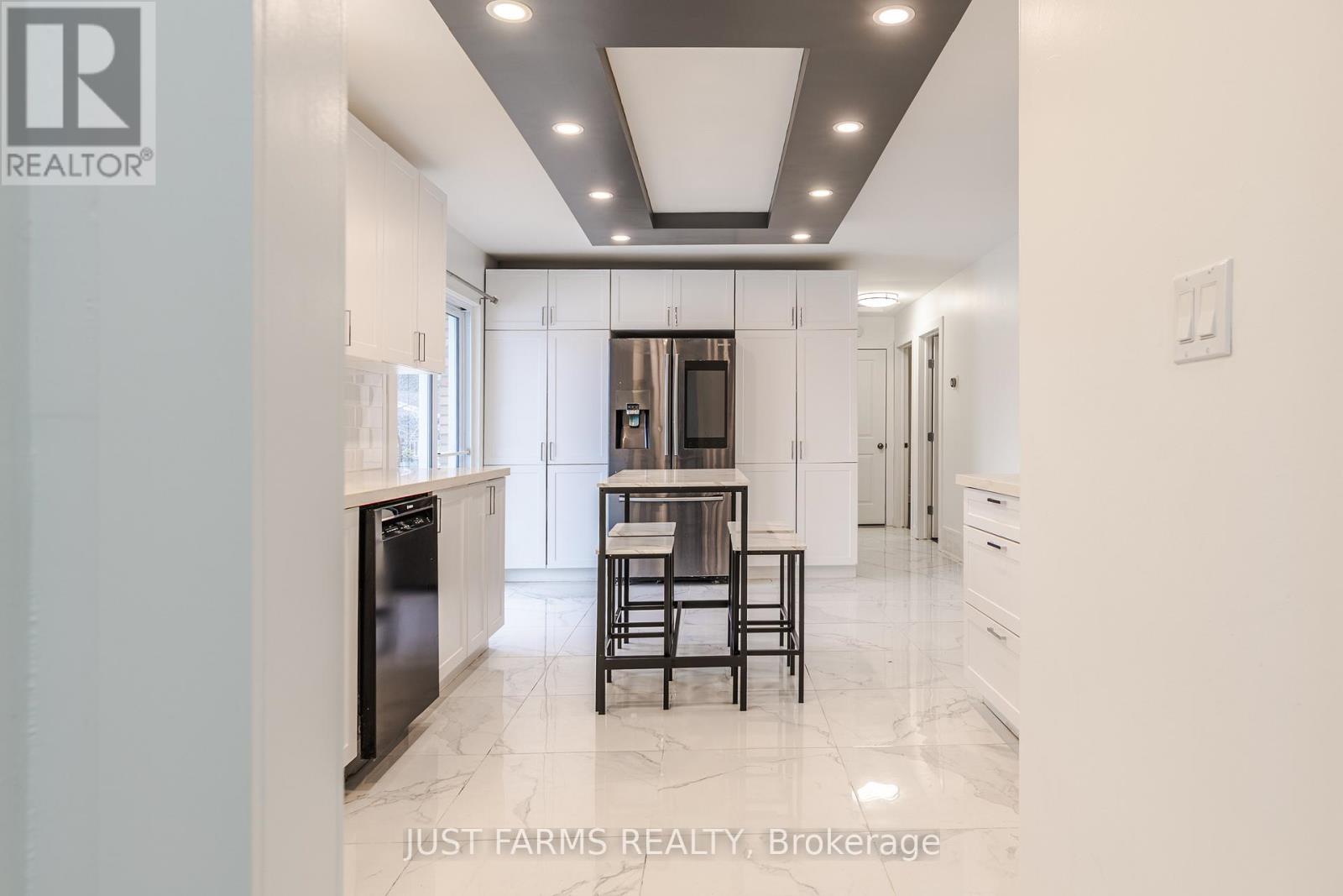 612 Trillium Drive, Southwest Middlesex, Ontario  N0L 1Z0 - Photo 13 - X12818024