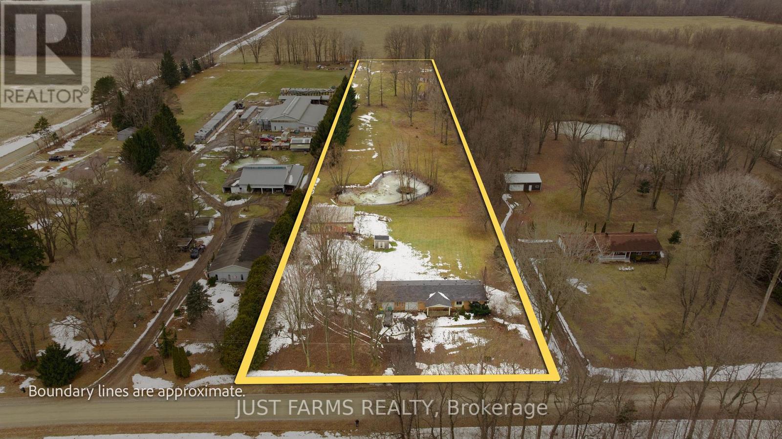 612 Trillium Drive, Southwest Middlesex, Ontario  N0L 1Z0 - Photo 2 - X12818024