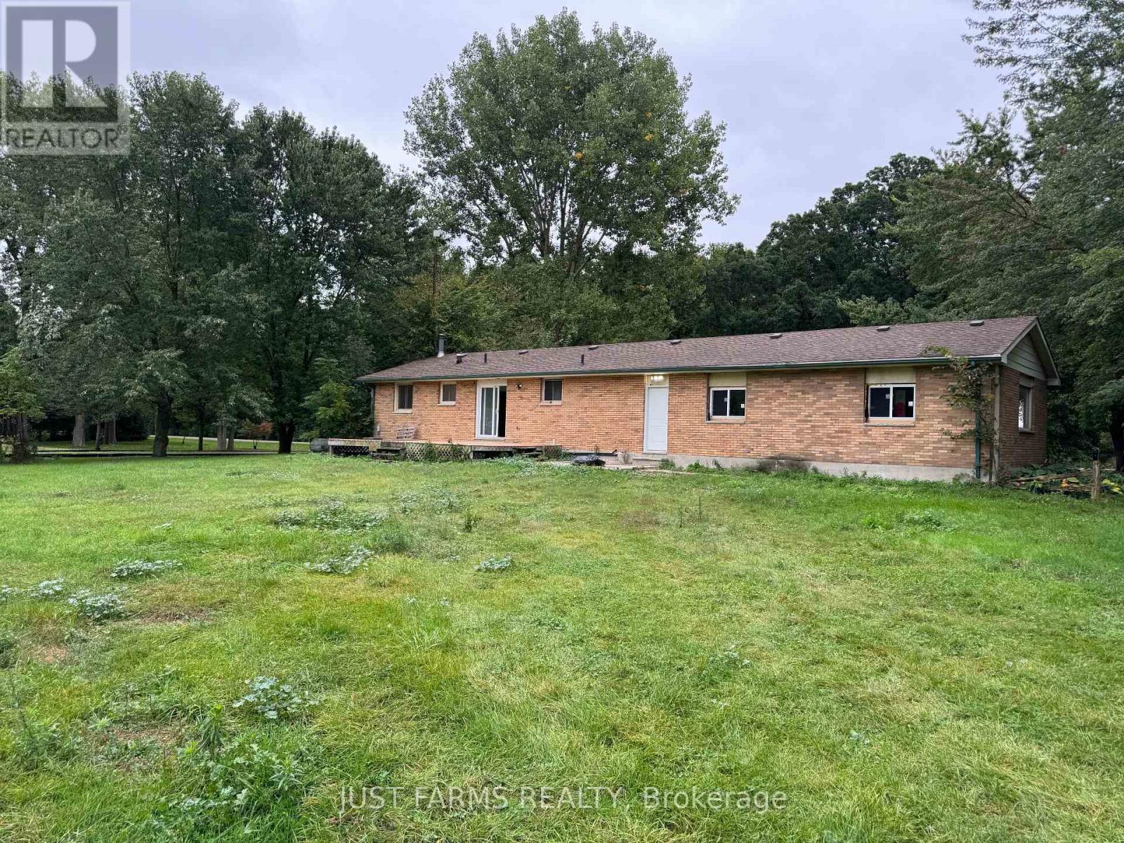 612 Trillium Drive, Southwest Middlesex, Ontario  N0L 1Z0 - Photo 5 - X12818024