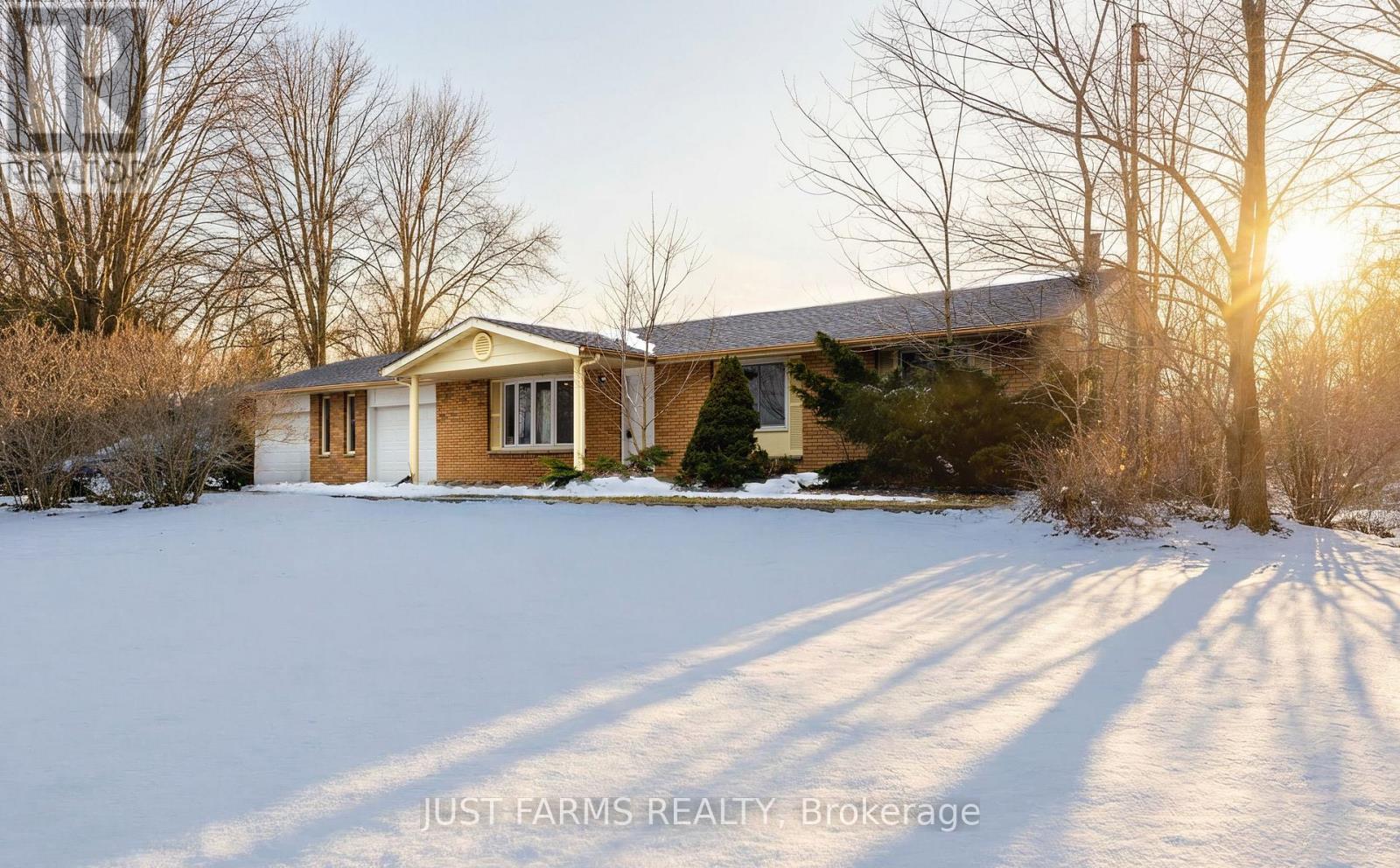 612 Trillium Drive, Southwest Middlesex, Ontario  N0L 1Z0 - Photo 7 - X12818024