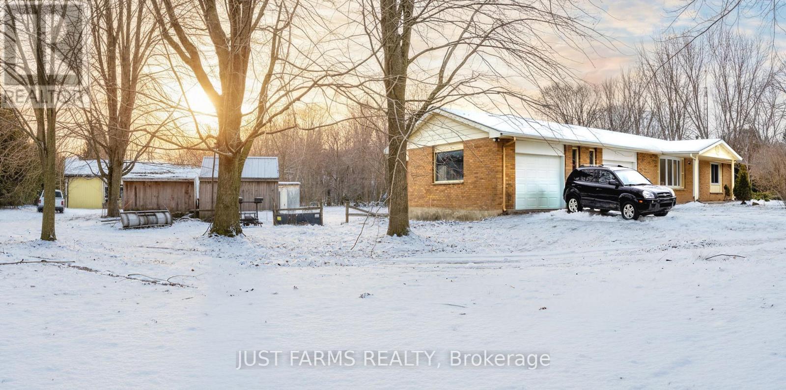 612 Trillium Drive, Southwest Middlesex, Ontario  N0L 1Z0 - Photo 8 - X12818024