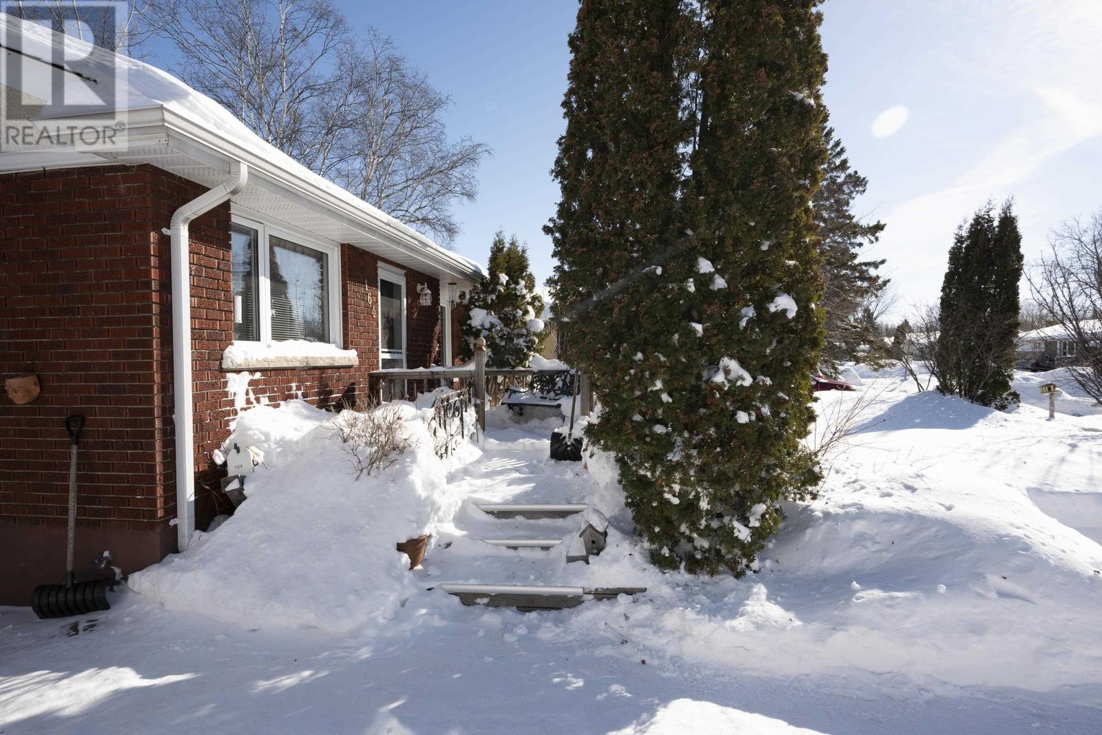 164 Robinson Dr, Thunder Bay, Ontario  P7A 6G5 - Photo 5 - TB2600289