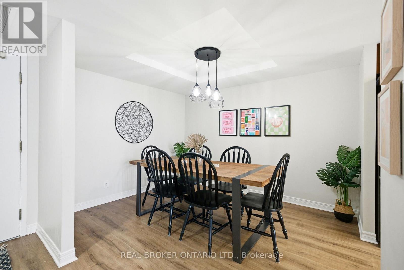 703 - 100 Grant Carman Drive, Ottawa, Ontario  K2E 8B8 - Photo 3 - X12818056