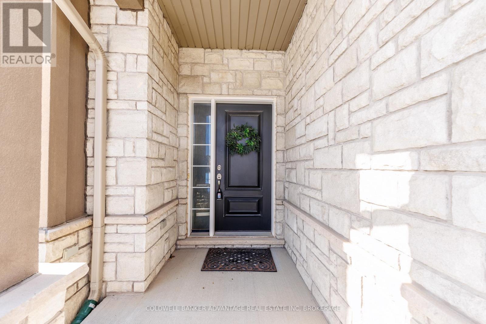 6 Falcon Drive, Welland, Ontario  L3C 0B2 - Photo 3 - X12817970