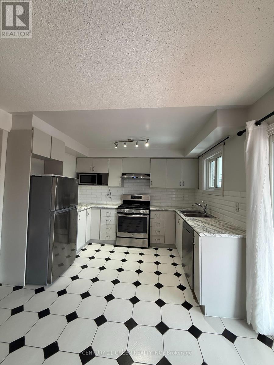 Upper Portion - 6071 Duford Drive, Mississauga, Ontario  L5V 1A8 - Photo 19 - W12809424