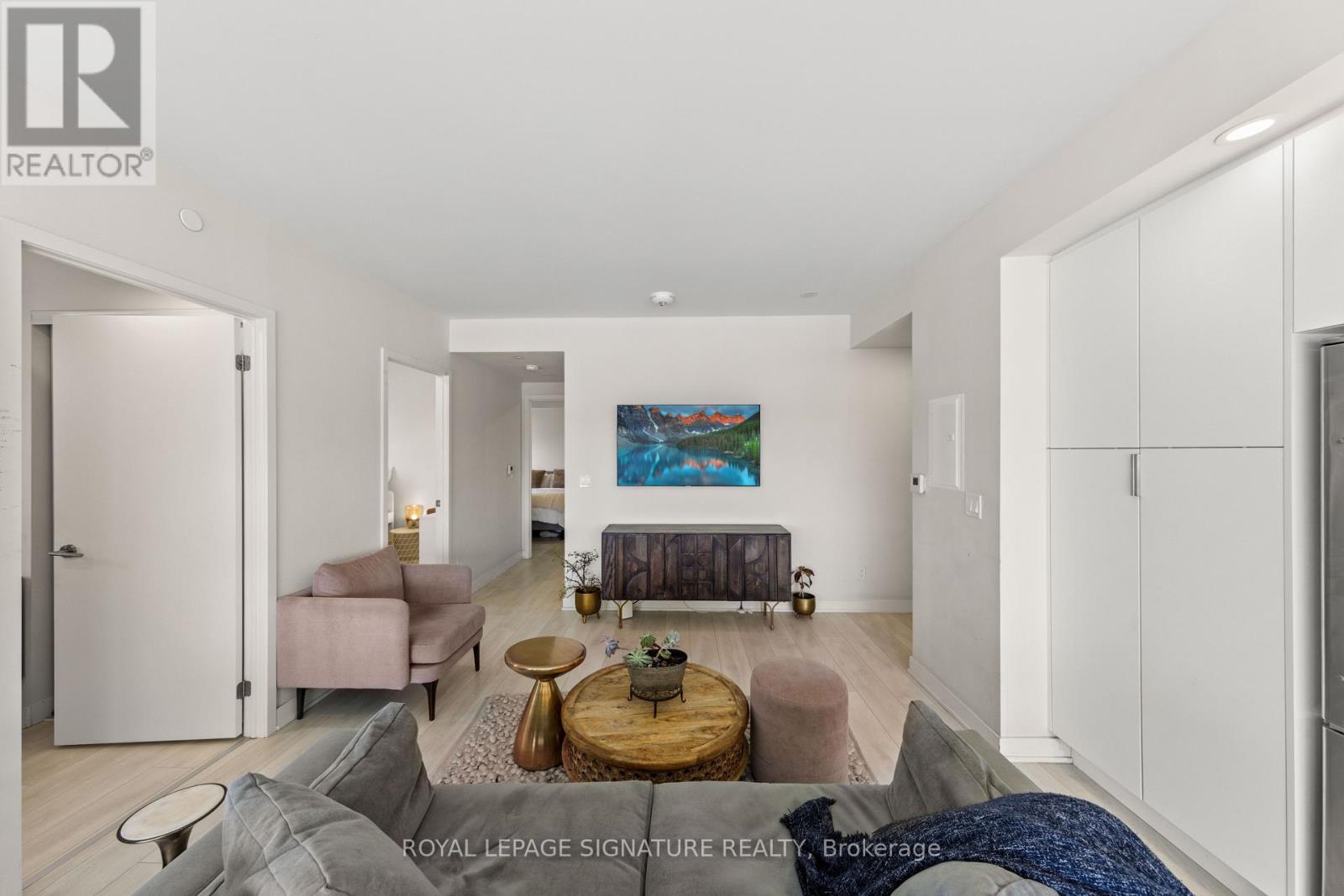 2007 - 6 Sonic Way, Toronto, Ontario  M3C 0P1 - Photo 14 - C12817982