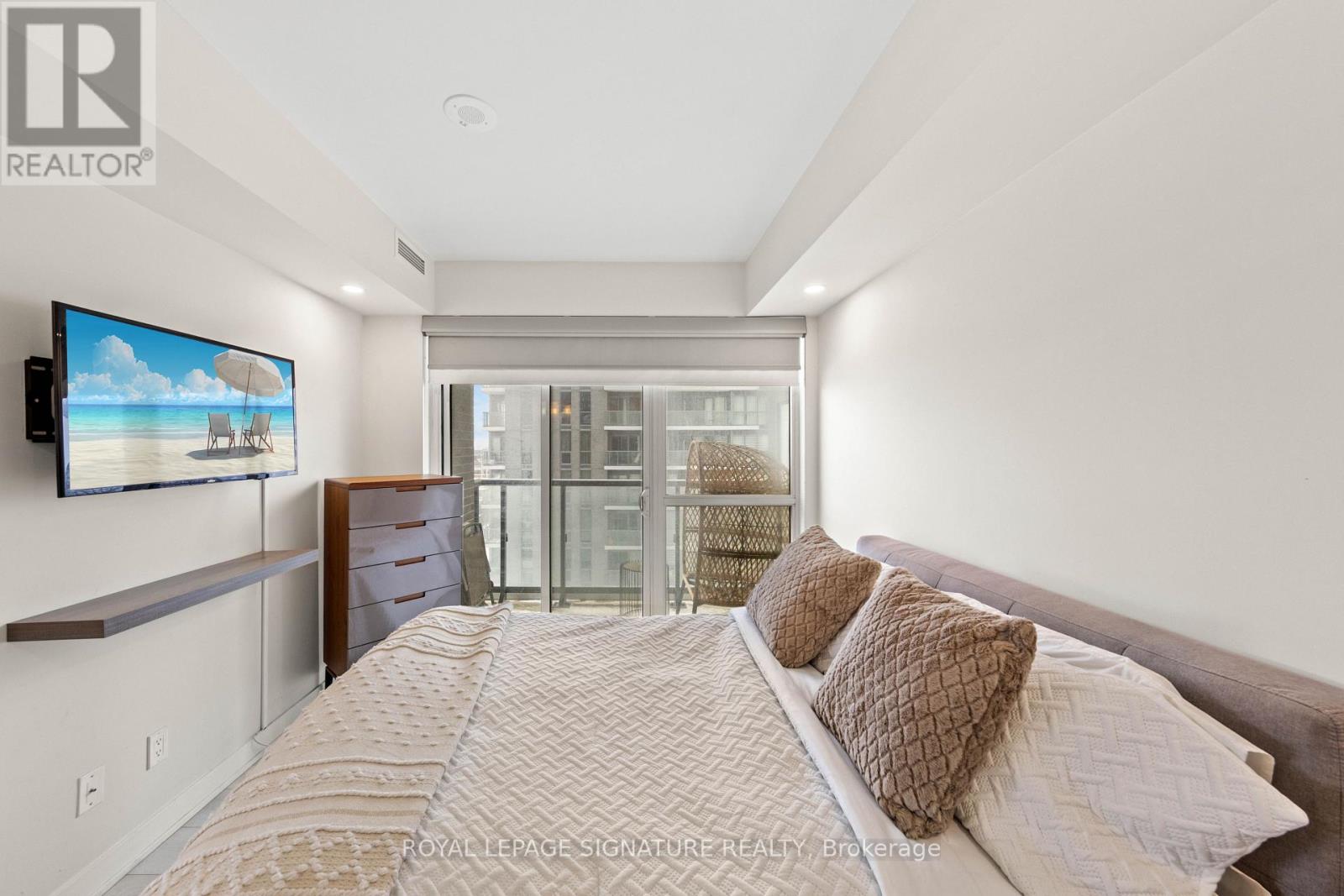 2007 - 6 Sonic Way, Toronto, Ontario  M3C 0P1 - Photo 27 - C12817982