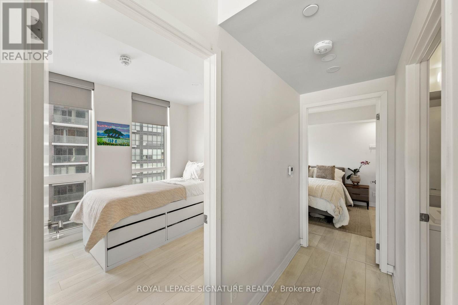 2007 - 6 Sonic Way, Toronto, Ontario  M3C 0P1 - Photo 33 - C12817982