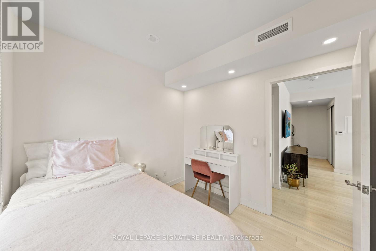 2007 - 6 Sonic Way, Toronto, Ontario  M3C 0P1 - Photo 36 - C12817982