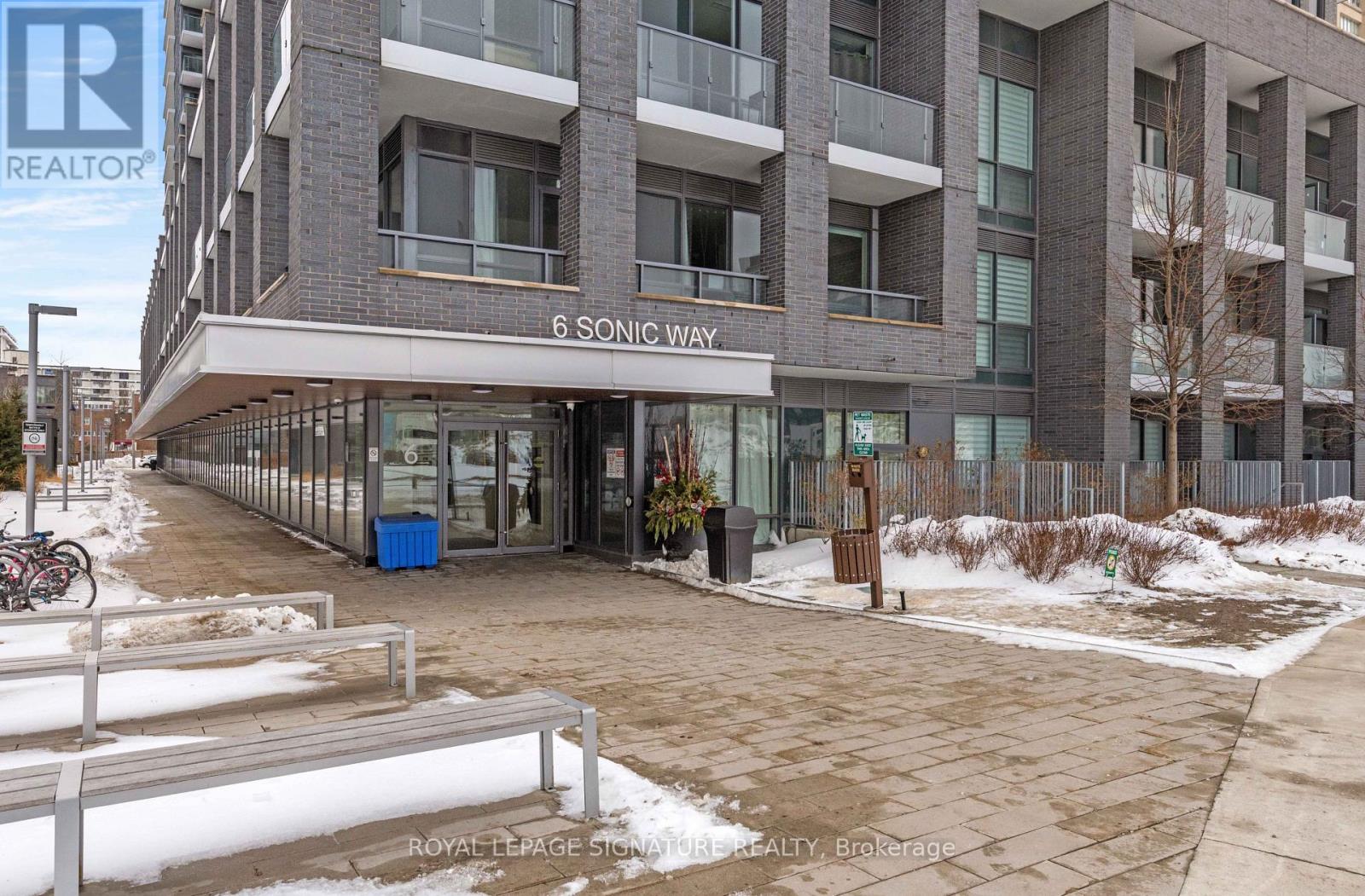 2007 - 6 Sonic Way, Toronto, Ontario  M3C 0P1 - Photo 4 - C12817982