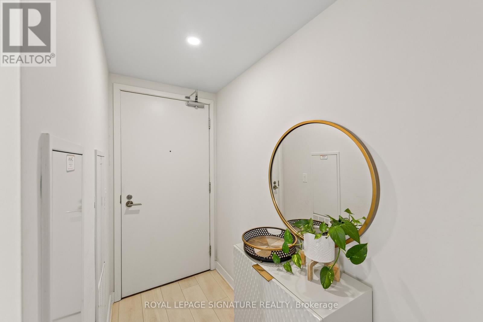 2007 - 6 Sonic Way, Toronto, Ontario  M3C 0P1 - Photo 9 - C12817982