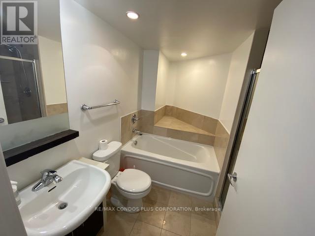 1905 - 8 York Street, Toronto, Ontario  M5J 2Y2 - Photo 11 - C12817996