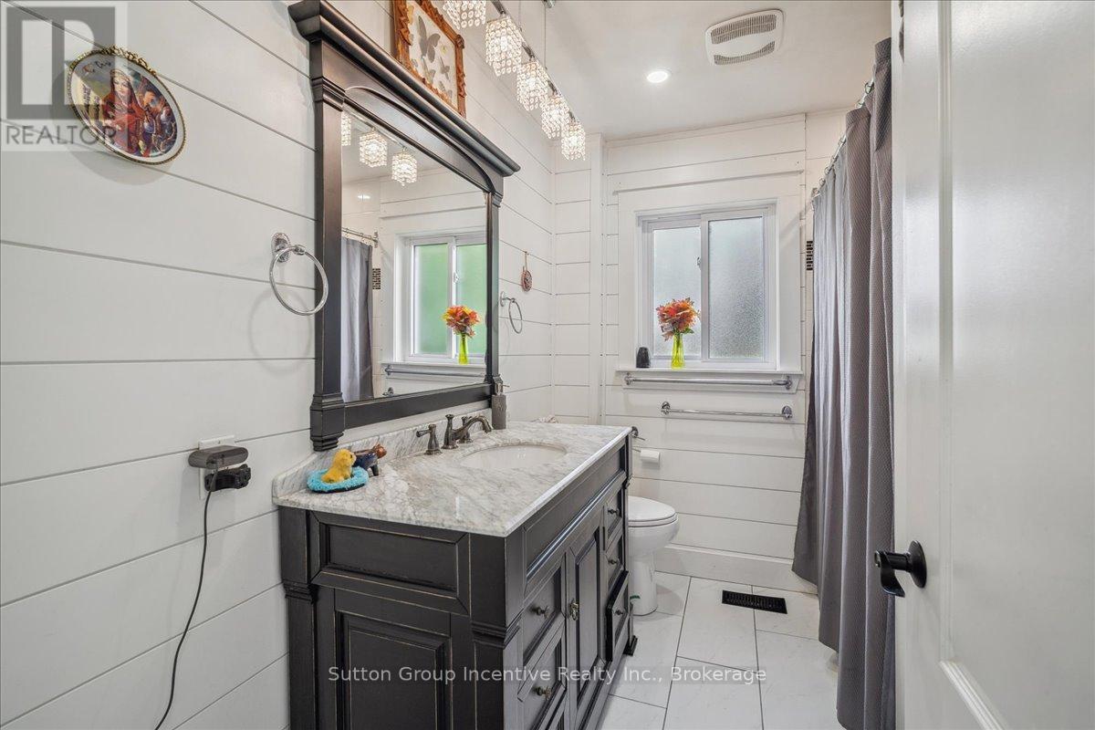 339520 Presqu'ile Road, Georgian Bluffs, Ontario  N0H 2T0 - Photo 15 - X12419322