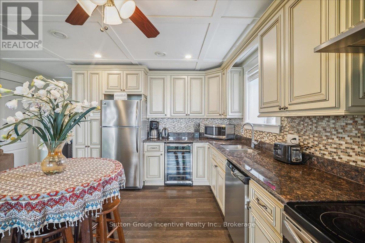 339520 Presqu'ile Road, Georgian Bluffs, Ontario  N0H 2T0 - Photo 25 - X12419322