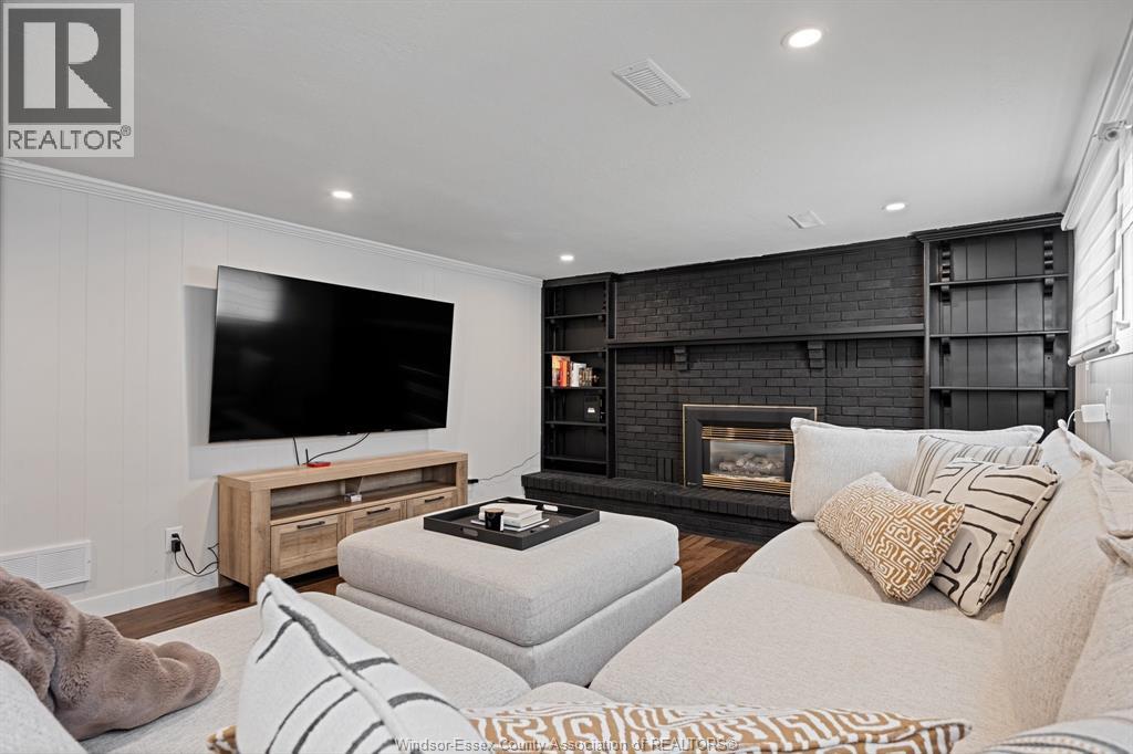 945 Laurier, Lasalle, Ontario N9J 1M9 - Photo 26 - 26003957