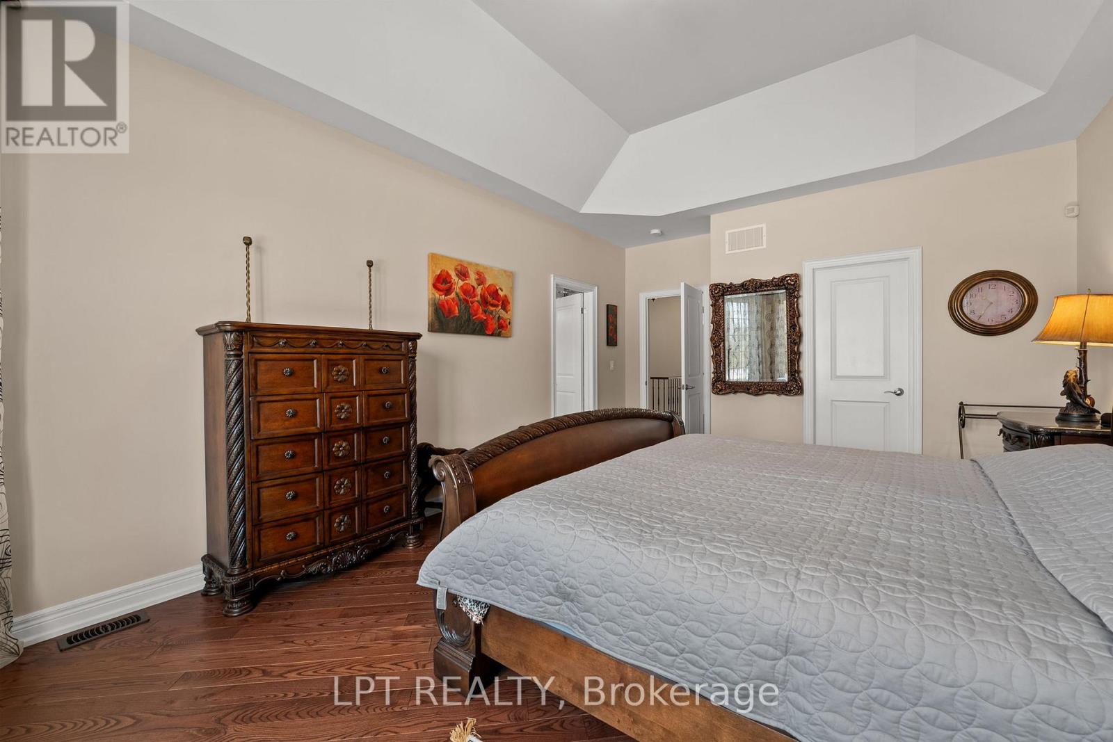 18 Wolford Court, Georgina, Ontario  L4P 0B1 - Photo 23 - N12818014