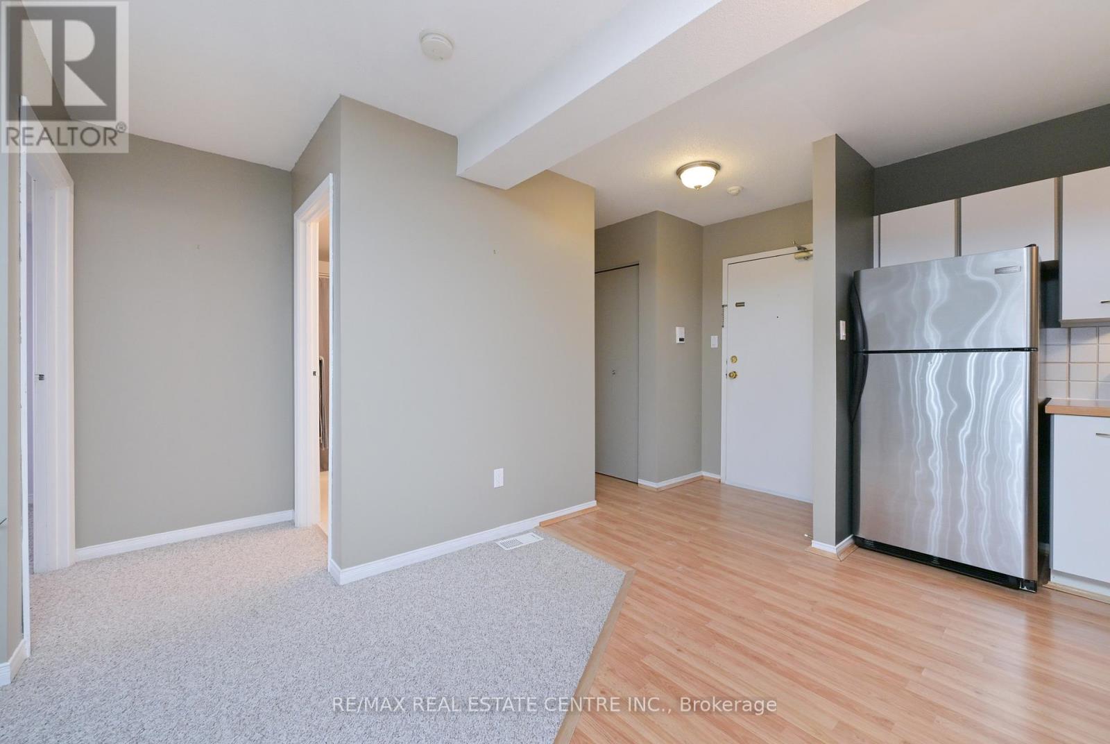 409 - 120 Bell Farm Road, Barrie, Ontario  L4M 6J2 - Photo 6 - S12817990