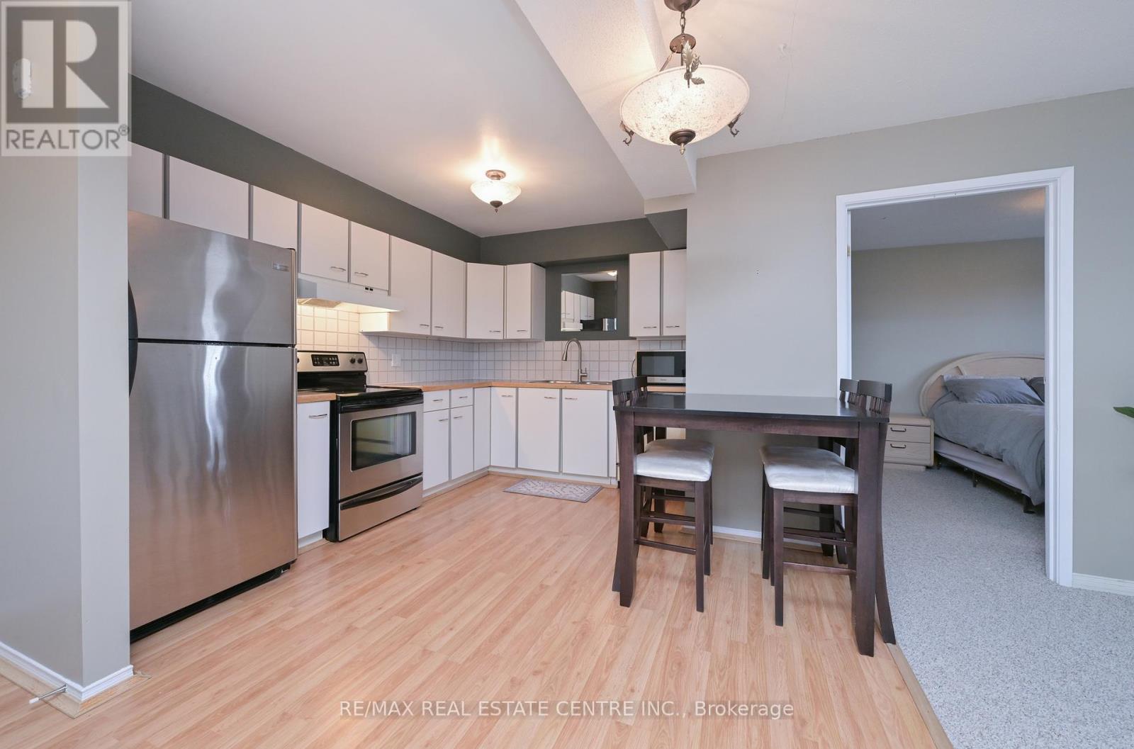 409 - 120 Bell Farm Road, Barrie, Ontario  L4M 6J2 - Photo 7 - S12817990