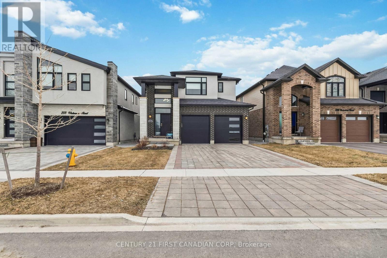 2382 Wickerson Road, London South, Ontario  N6K 4R6 - Photo 2 - X12778850