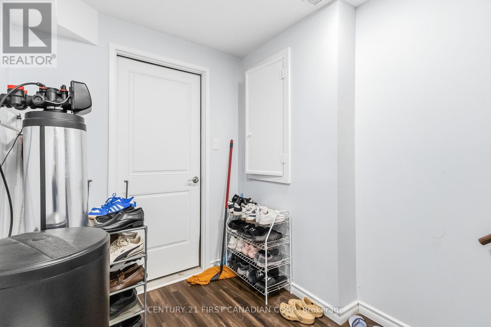 2382 Wickerson Road, London South, Ontario  N6K 4R6 - Photo 38 - X12778850