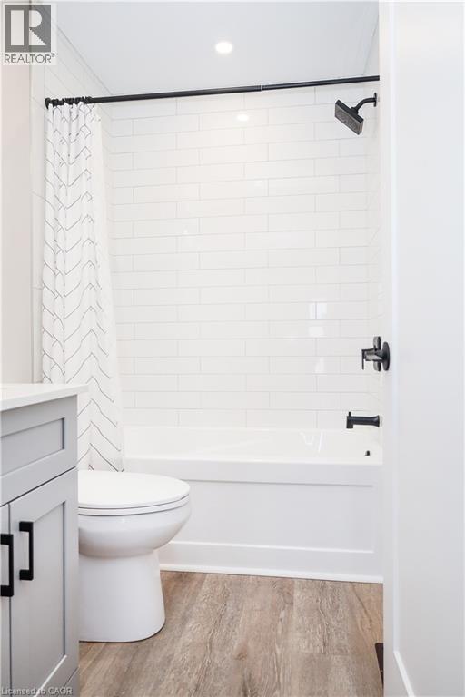 219 Macinnis Street, Welland, Ontario  L3B 2H3 - Photo 13 - 40807362