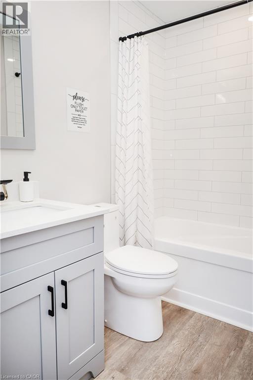 219 Macinnis Street, Welland, Ontario  L3B 2H3 - Photo 14 - 40807362