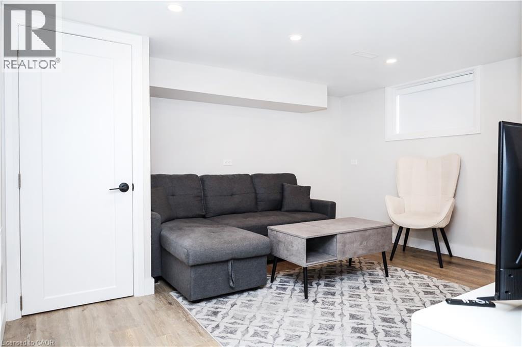 219 Macinnis Street, Welland, Ontario  L3B 2H3 - Photo 24 - 40807362