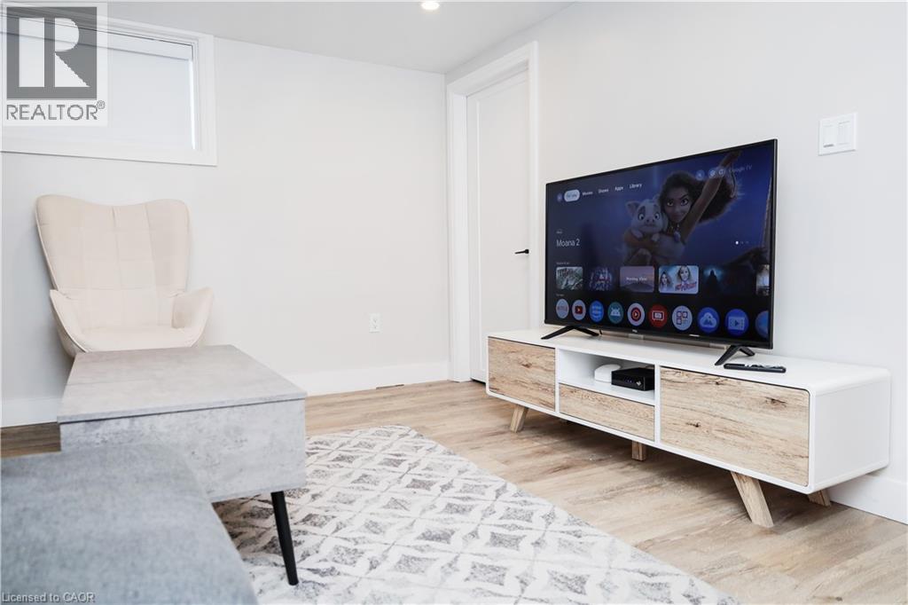 219 Macinnis Street, Welland, Ontario  L3B 2H3 - Photo 26 - 40807362