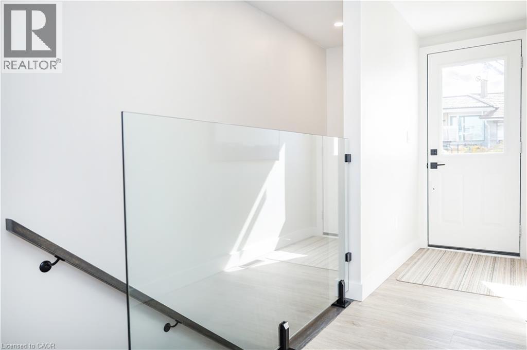 219 Macinnis Street, Welland, Ontario  L3B 2H3 - Photo 31 - 40807362