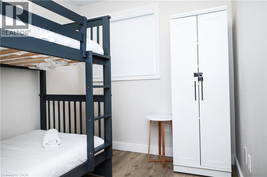 219 Macinnis Street, Welland, Ontario  L3B 2H3 - Photo 7 - 40807362