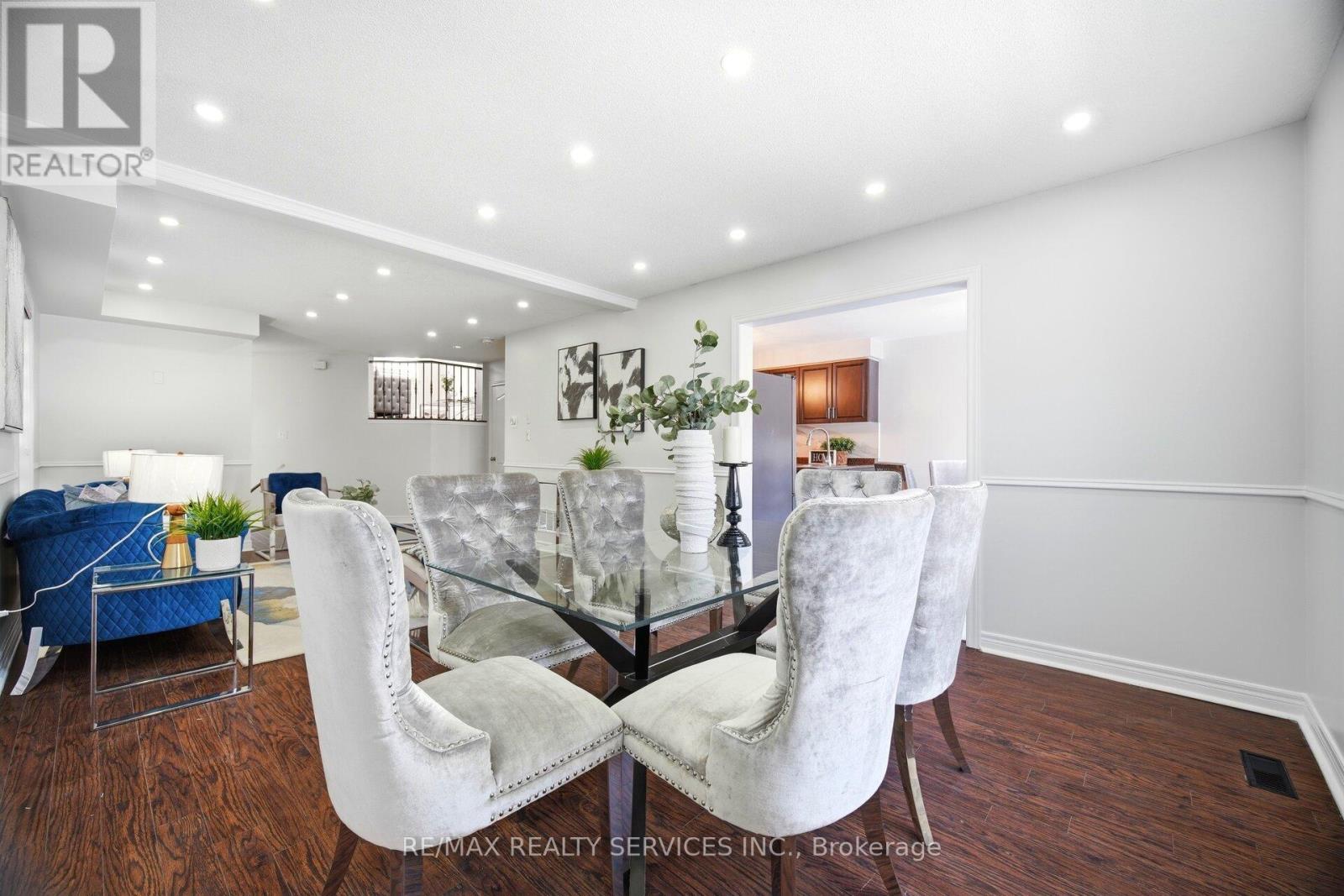 23 Wandering Trail Drive, Brampton, Ontario  L7A 1T5 - Photo 10 - W12817944