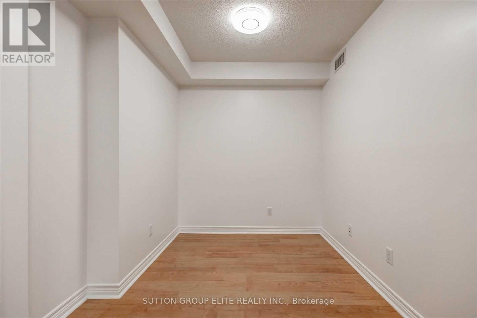 507 - 310 Burnhamthorpe Road W, Mississauga, Ontario  L5B 4P9 - Photo 15 - W12817948