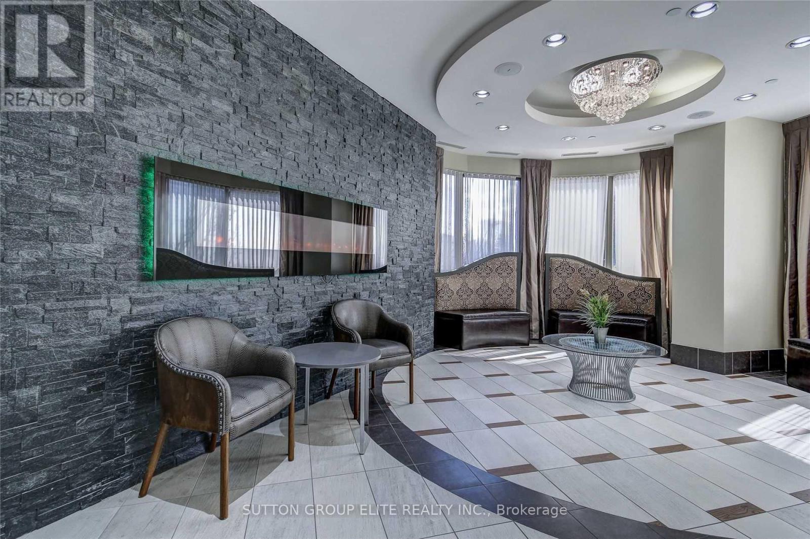 507 - 310 Burnhamthorpe Road W, Mississauga, Ontario  L5B 4P9 - Photo 4 - W12817948