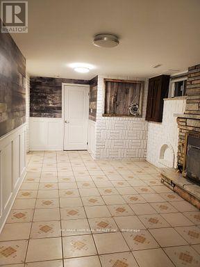 Lower - 462 Fergo Avenue, Mississauga, Ontario  L5B 2J3 - Photo 3 - W12818010