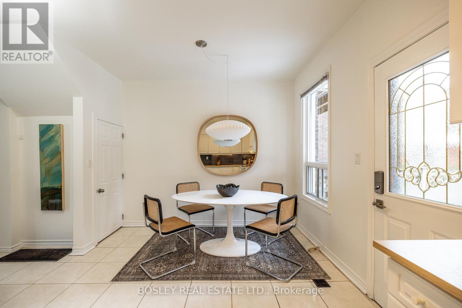 54 Lansdowne Avenue, Toronto, Ontario  M6K 2V8 - Photo 12 - W12818042