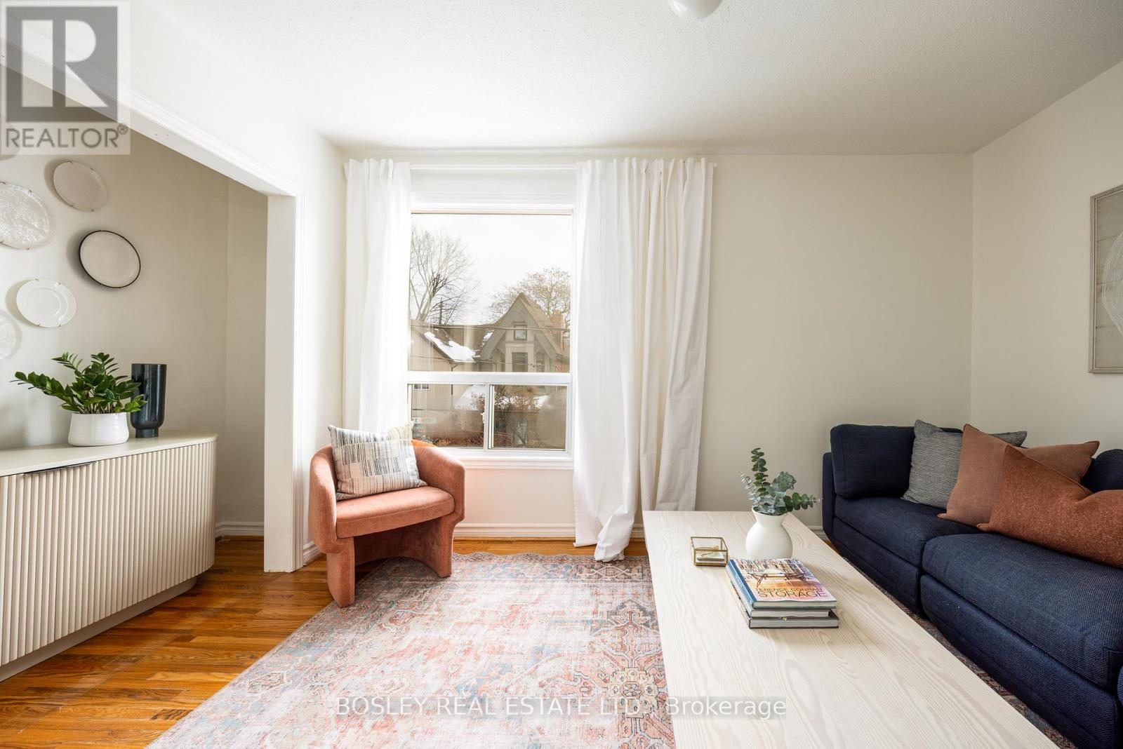 54 Lansdowne Avenue, Toronto, Ontario  M6K 2V8 - Photo 24 - W12818042