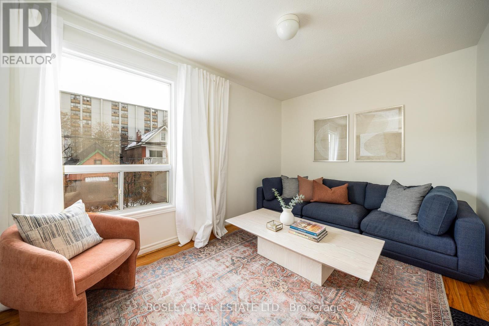 54 Lansdowne Avenue, Toronto, Ontario  M6K 2V8 - Photo 25 - W12818042