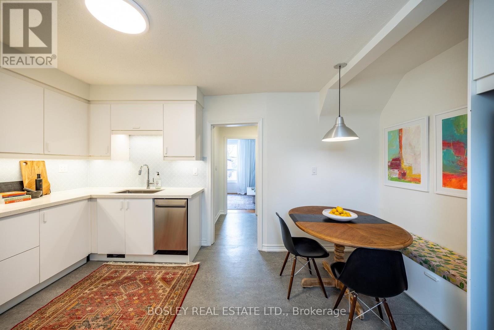 54 Lansdowne Avenue, Toronto, Ontario  M6K 2V8 - Photo 31 - W12818042