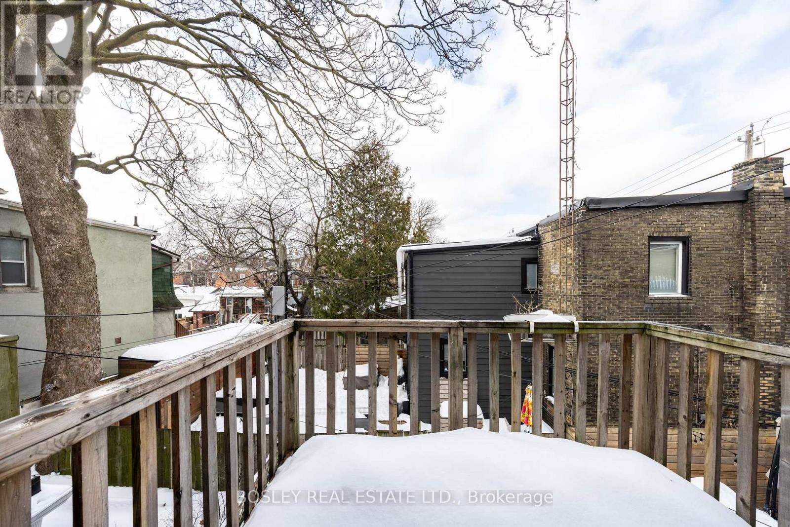 54 Lansdowne Avenue, Toronto, Ontario  M6K 2V8 - Photo 35 - W12818042